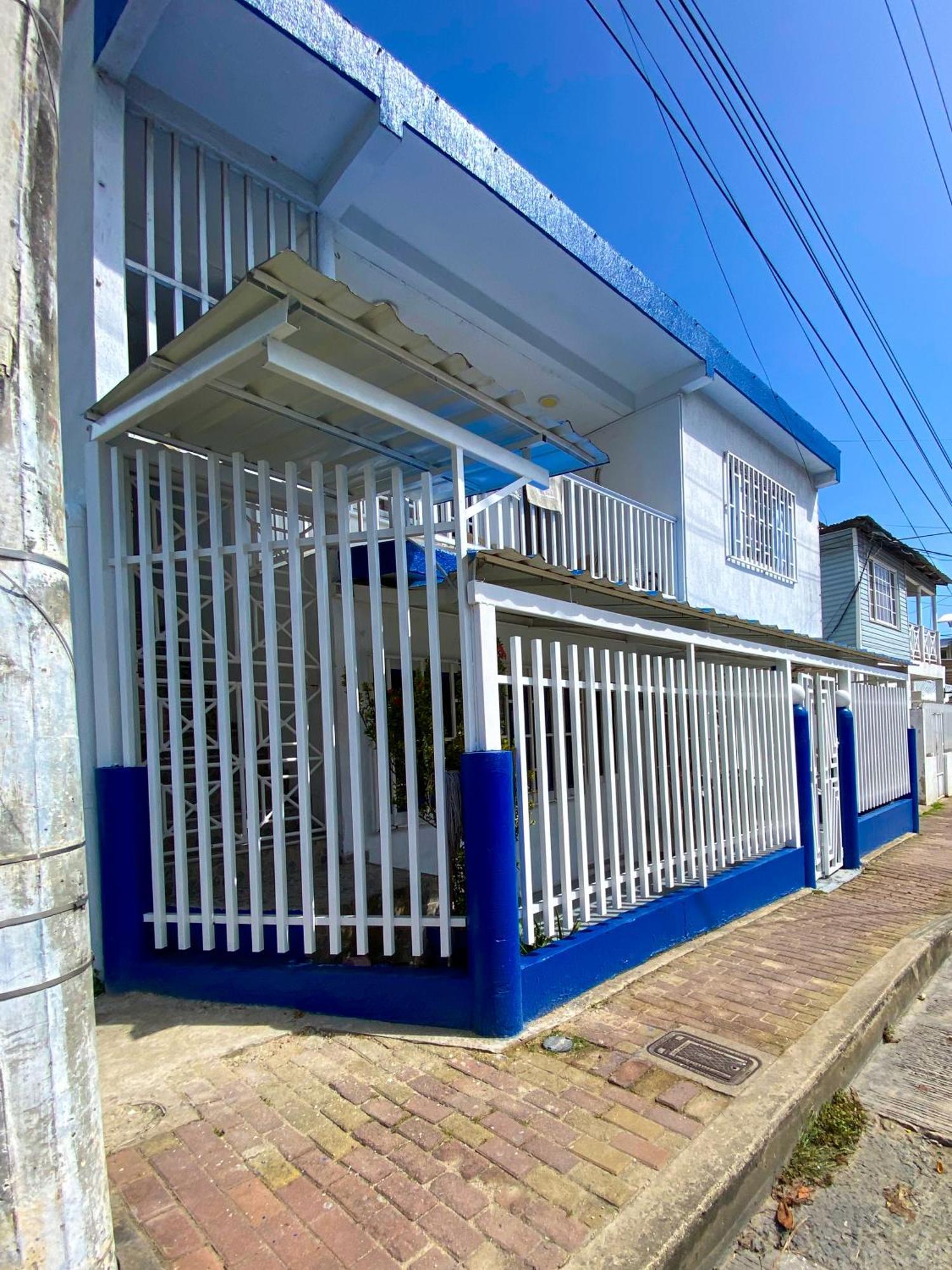Miss Yasmin Place San Andrés Exteriör bild