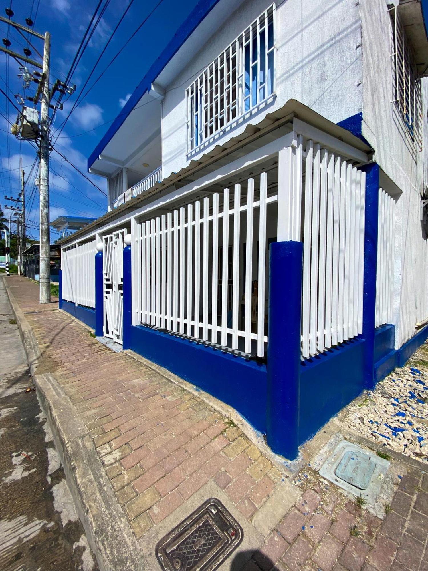 Miss Yasmin Place San Andrés Exteriör bild